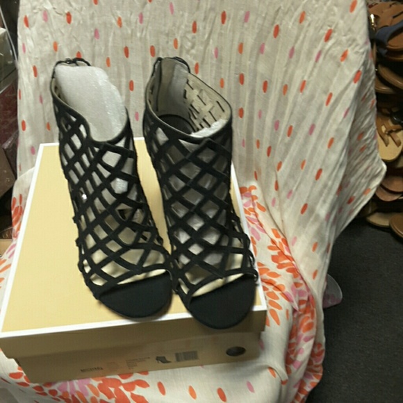 Michael kors YVONNE Bootie suede upper with zipper - Picture 1 of 8